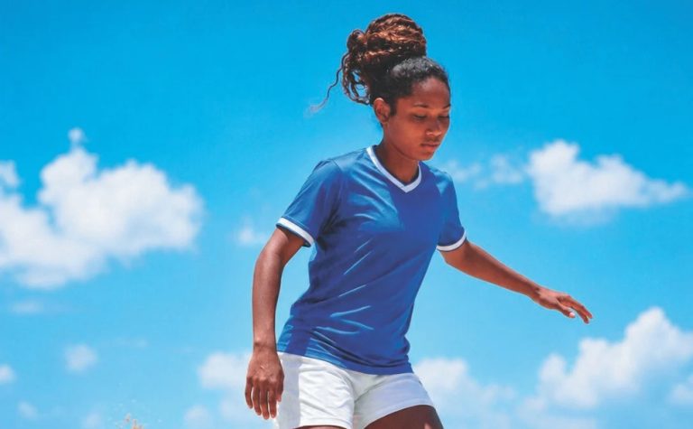 Vitória busca atletas para o beach soccer