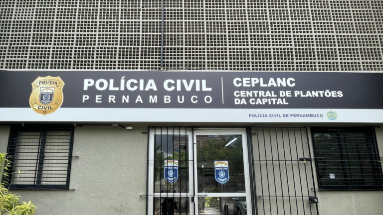 Aparelhos de ar-condicionado e fios de cobre são furtados da Polícia Civil