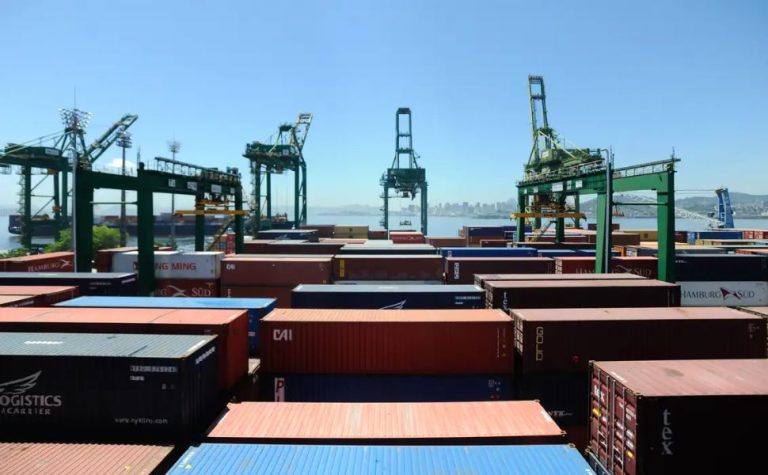 Brasil e EUA definem data de reunião para discutir tarifaço