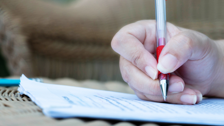 Concursos: confira as oportunidades em PE, com salários de até R$ 15 mil