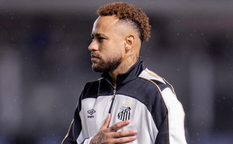 Neymar é convocado para clássico um dia após não treinar por gripe