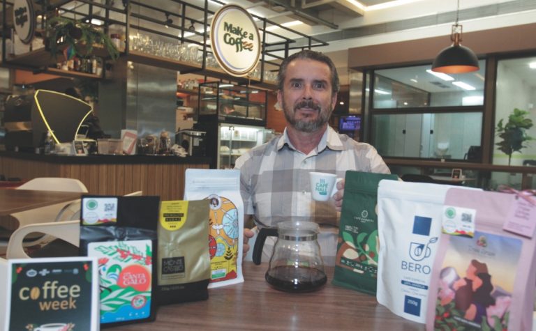 Degustação de café, aulas-show e campeonato até sábado em Vitória