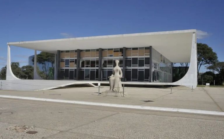 Deputado vira réu no STF por injúria contra Lula
