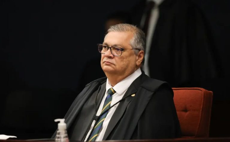 Dino autoriza PF a acessar investigação sobre produtora do Dark Horse