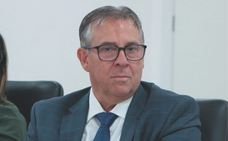 Dois mutirões por ano para analisar detenções no ES