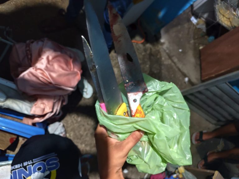 Dona de casa é esfaqueada pelo marido na frente dos filhos no Morro da Conceição