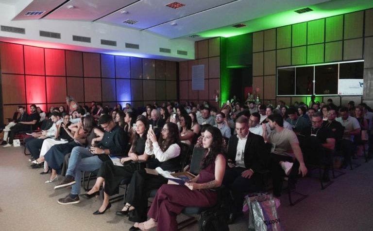 Empresas apostam na nova geração para formar líderes