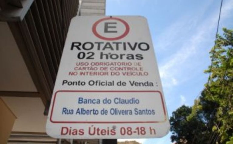 Estacionamento rotativo deixa de funcionar em Vitória; entenda o que muda