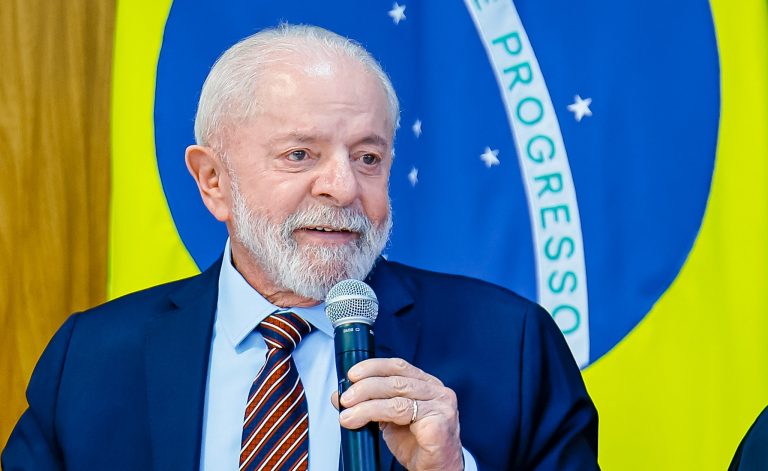 Lula critica interferência de Trump e Milei nas eleições brasileiras