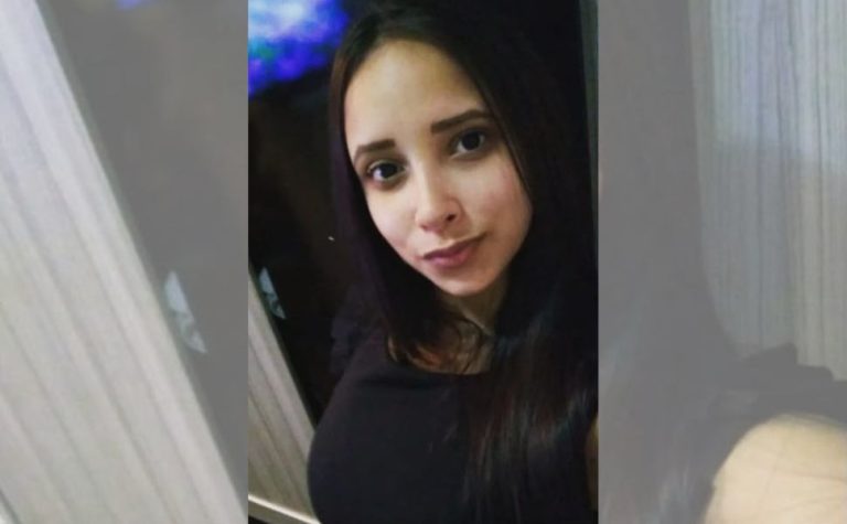 Mulher é morta a facadas na frente dos filhos e da PM em Piúma