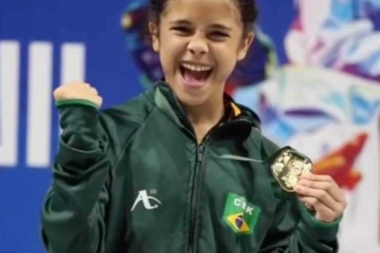 Pernambucana de 12 anos conquista ouro no Pan Americano de caratê