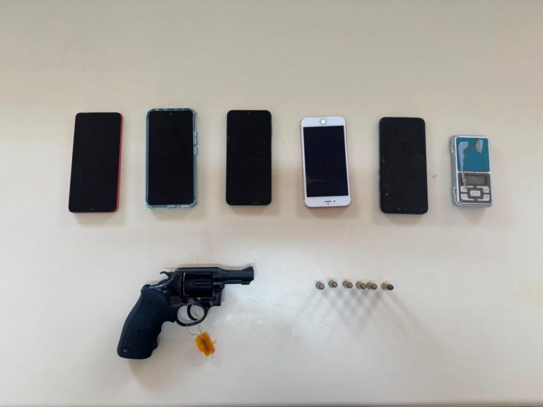 Polícia prende dupla de facção investigada por série de homicídios no Grande Recife