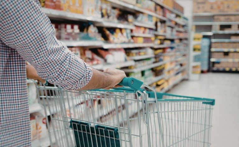 Uso de canetas emagrecedoras faz gasto com supermercado cair nos EUA
