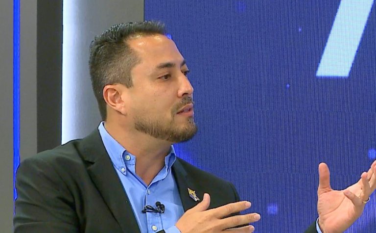 Acompanhe ao vivo a sabatina com o candidato a governador do ES Breno Barcelos