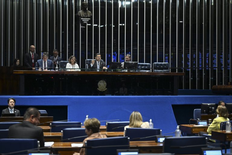 Alcolumbre diz que Senado vota fim da escala 6×1 após as eleições