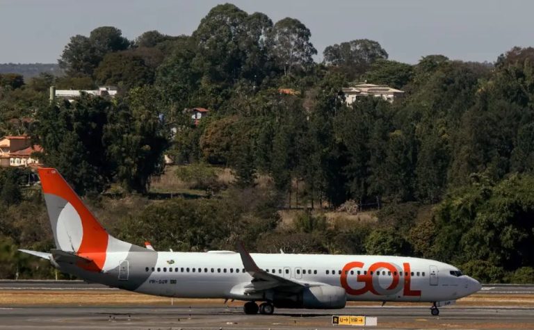 Avião da GOL faz pouso de emergência após decolar em Goiânia