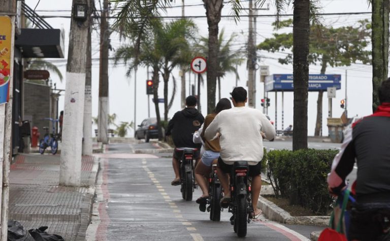 Blitze com radares para monitorar bikes elétricas devem começar mês que vem