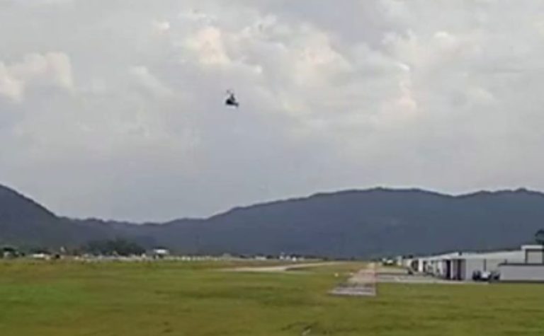 Bombeiros e FAB reforçam buscas por helicóptero com cantor Rick em SC