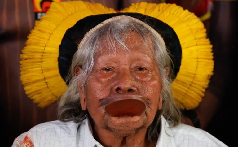 Cacique Raoni é diagnosticado com câncer aos 94 anos e recebe cuidados paliativos