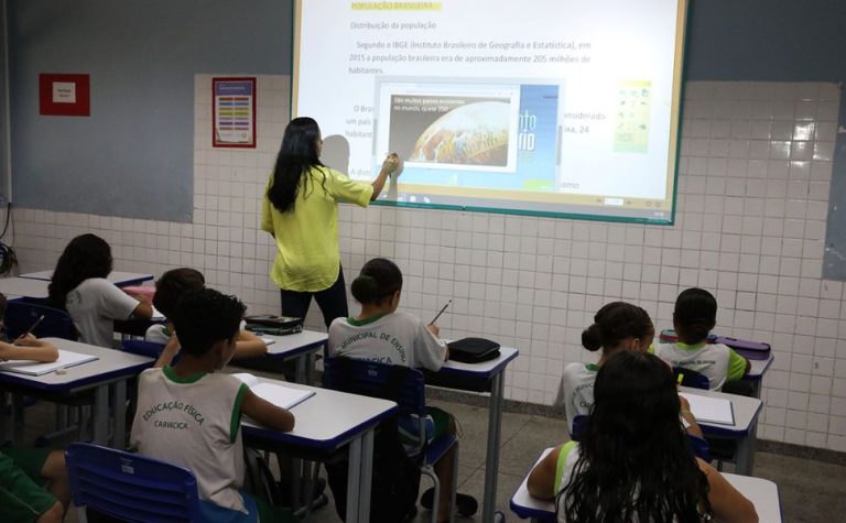 Cariacica convoca mais de 200 candidatos para contratos temporários na Educação