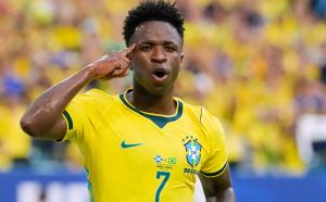 Ancelotti confirma equipe contra Austrália com Estevão, Endrick, Raphinha e Vini Jr