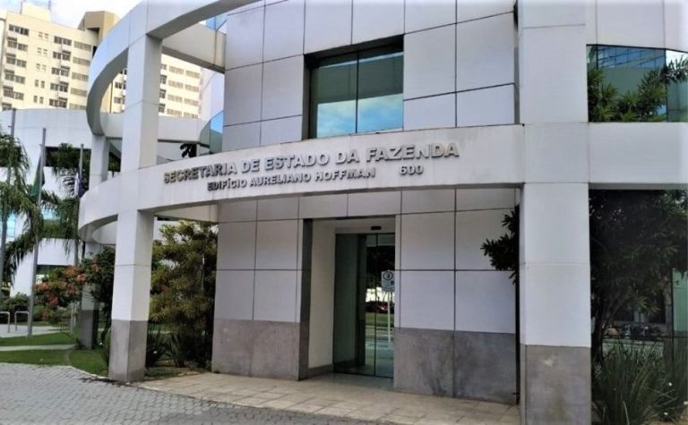 Concursos no ES: prepare-se para vagas com salário de até R$ 30 mil