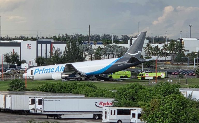 EUA: ao menos 5 morrem após avião de carga da Amazon sair da pista em Miami