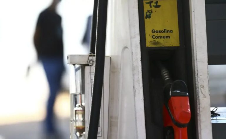 Fiscalização é reforçada para conter alta dos combustíveis