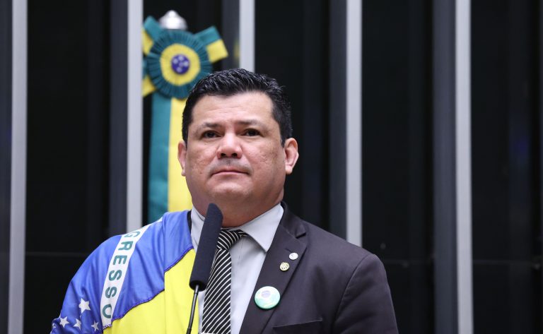 Futuro de Gilvan da Federal será definido nesta semana