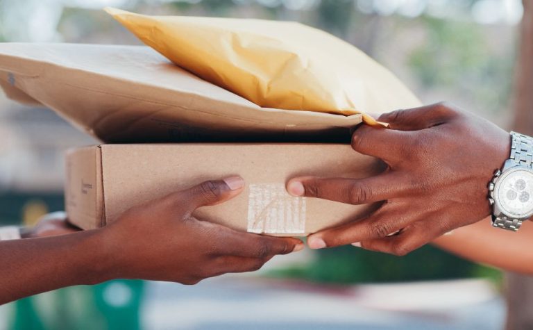 Greve dos Correios atrasa encomendas e afeta consumidores e lojistas