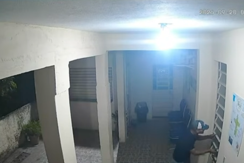 Homem furta aparelhos de ar-condicionado e fiação de cobre em igreja de Olinda