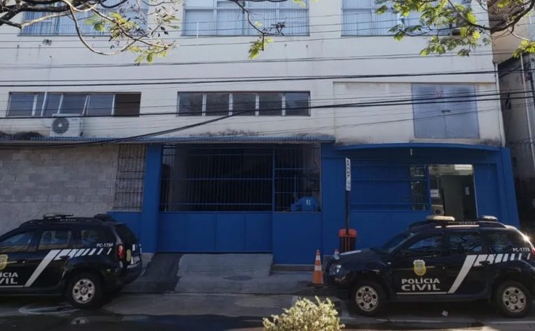 Homem tenta abusar de menina e se joga em rio para fugir de populares em Vitória