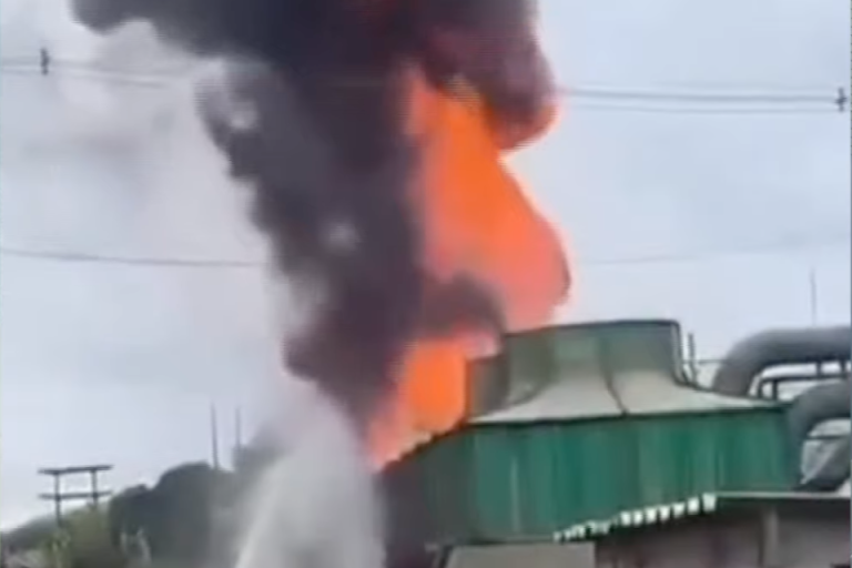 Incêndio atinge área de usina em Vitória de Santo Antão