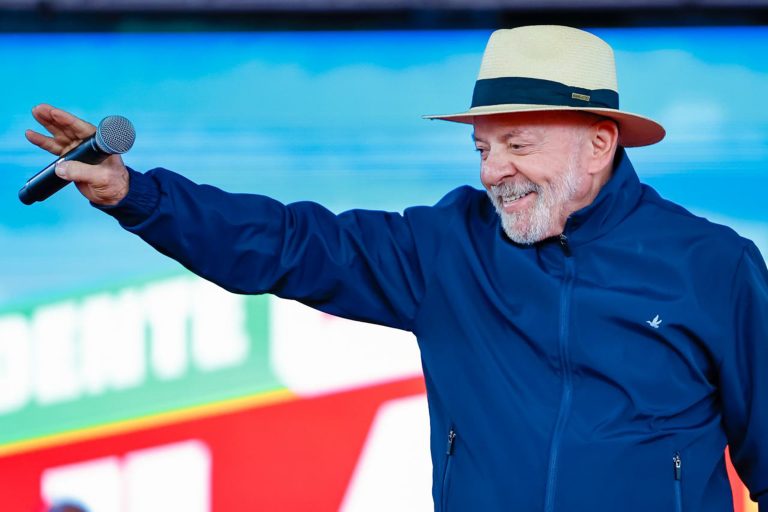 Lula faz caminhada no Marco Zero nesta sexta-feira (25)