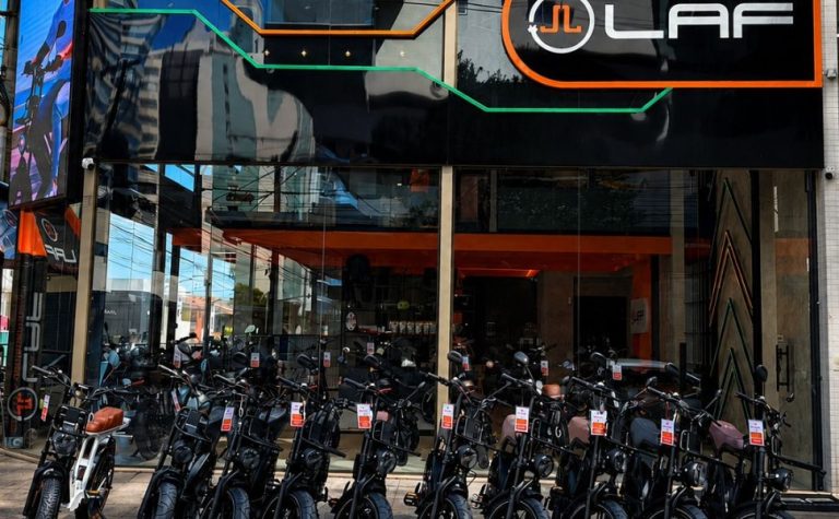 Maior importadora de bikes elétricas do Estado abre 19 vagas