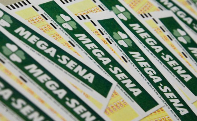 Mega-Sena acumula para R$ 102 milhões; confira os números sorteados