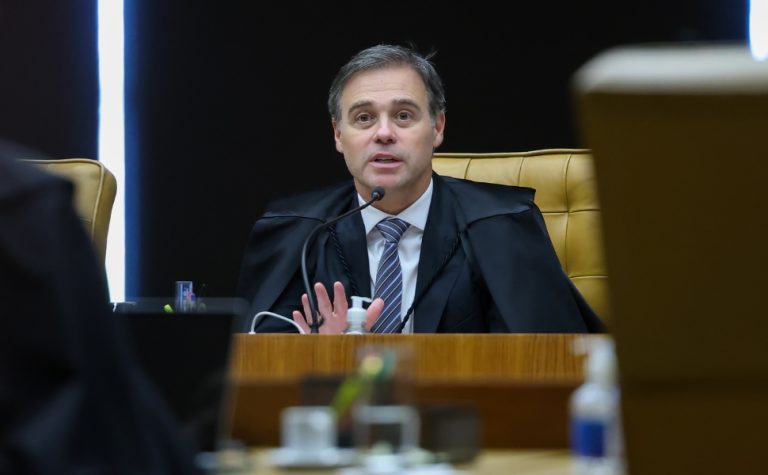 Mendonça derruba sigilo do caso Master a pedido de Fachin