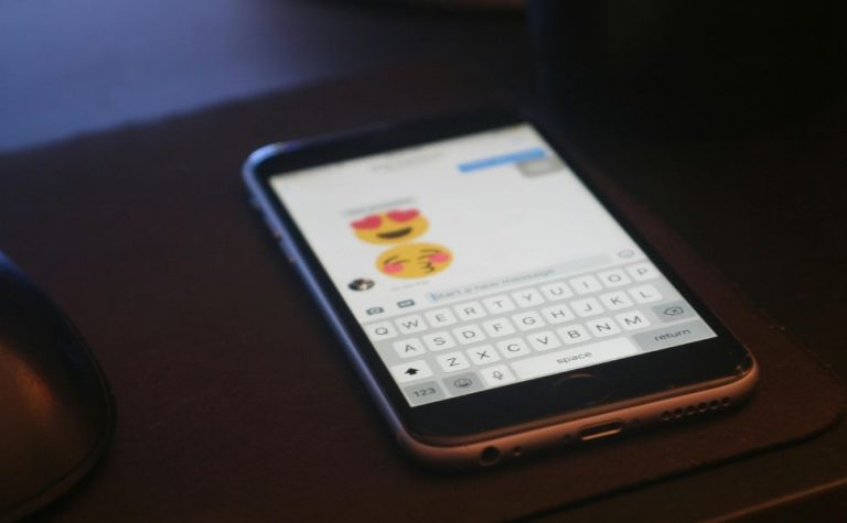 Pedófilos usam códigos para atrair crianças na internet