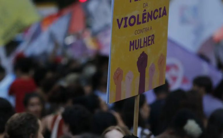 Plataformas vão informar canais de denúncia de violência contra mulher