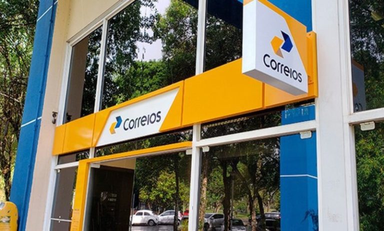 Correios encerram greve após 15 dias de paralisação