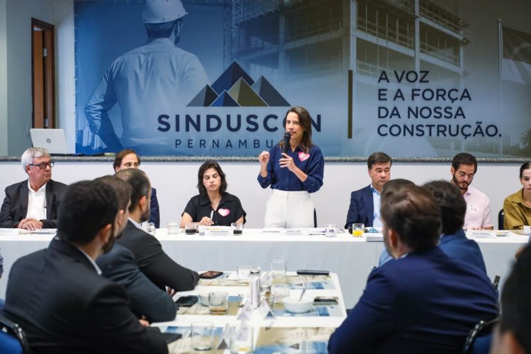 Raquel Lyra destaca avanços do Morar Bem em encontro com setor