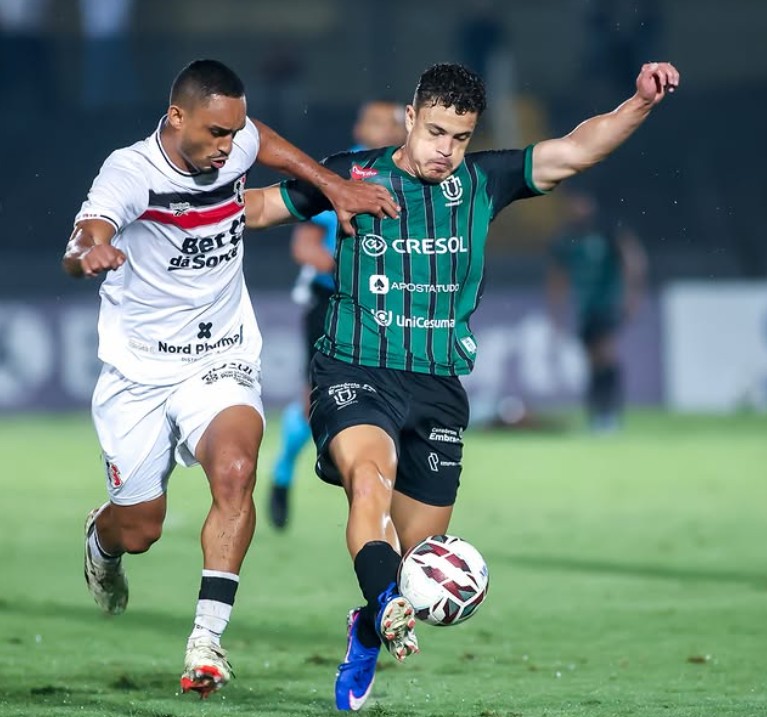 Santa Cruz vence Maringá e assume liderança do Grupo B