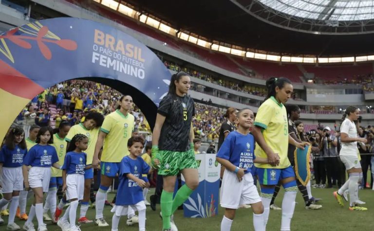 Seleção feminina pega Argentina em palcos da Copa do Mundo