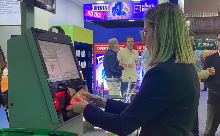 Supermercados utilizam tecnologia para reduzir impacto da falta de mão de obra