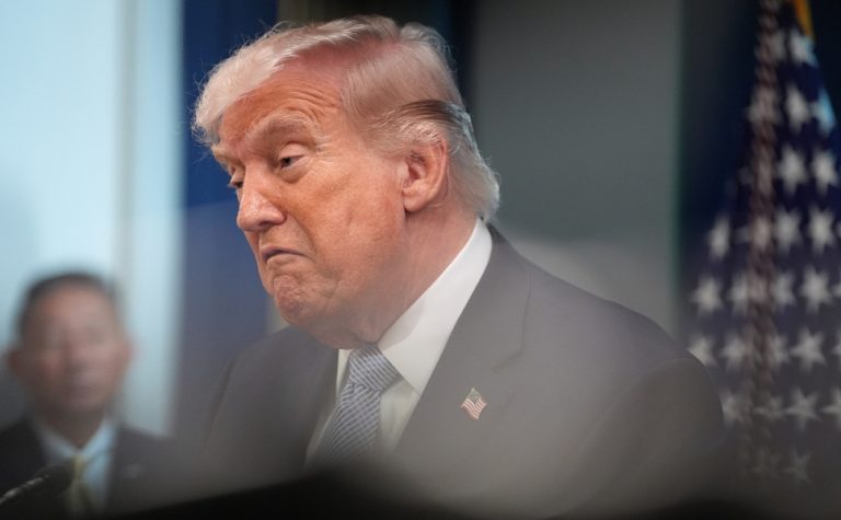 Suprema Corte rejeita restrições de Trump ao voto por correio