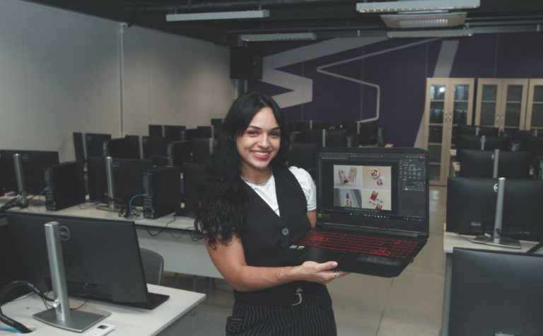 Vagas em cursos de estética, turismo e tecnologia