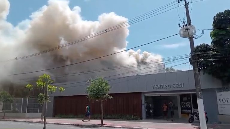 Após incêndio, Sesi suspende as aulas e retorna terça-feira
