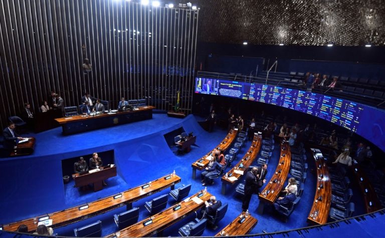 Fim da escala 6×1 volta ao Senado nesta terça; veja o que pode mudar