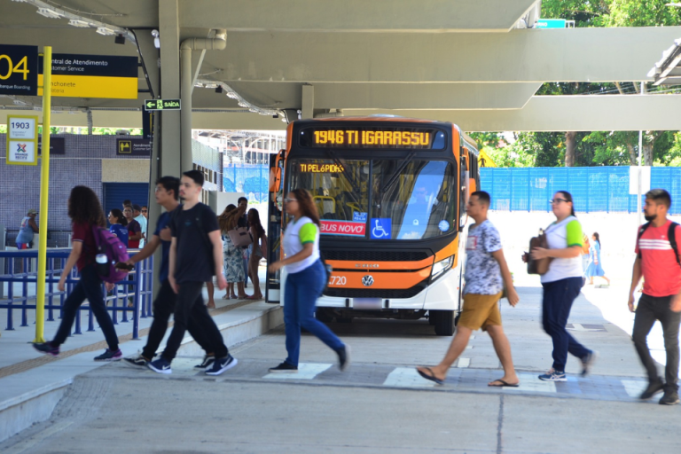 Grande Recife reforça frota com 1.308 ônibus para primeiro turno das eleições