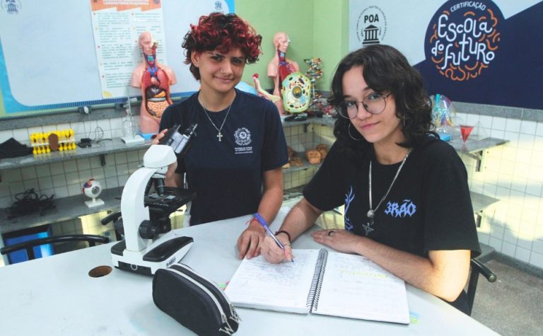 Espírito Santo reduz para 0,5% taxa de abandono no ensino médio